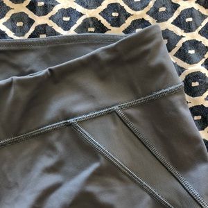 Lulu Lemon Crop Leggings💙💘